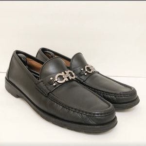 SAVATORE FERRAGAMO CHAIN DETAIL CLASSIC LOAFERS